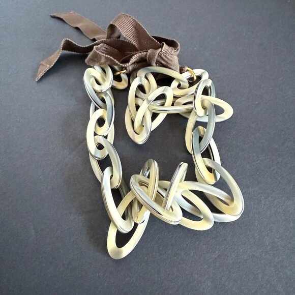 J Crew Oval Link Acrylic Chain Necklace With Ribbon Tie Closure Adjustable - Picture 6 of 13